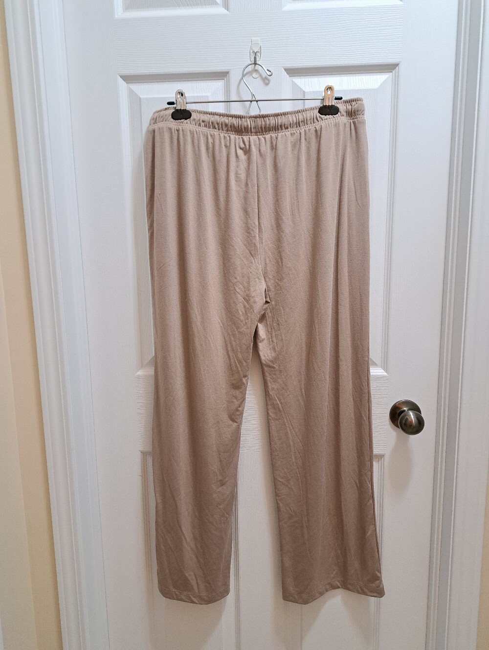 Natori Lounge Pants Size Large Taupe PJ Pants Casual Neutral Relaxed Flowy Light - Picture 7 of 12